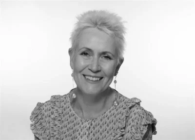 Photograph of Midge Seymour-Roots